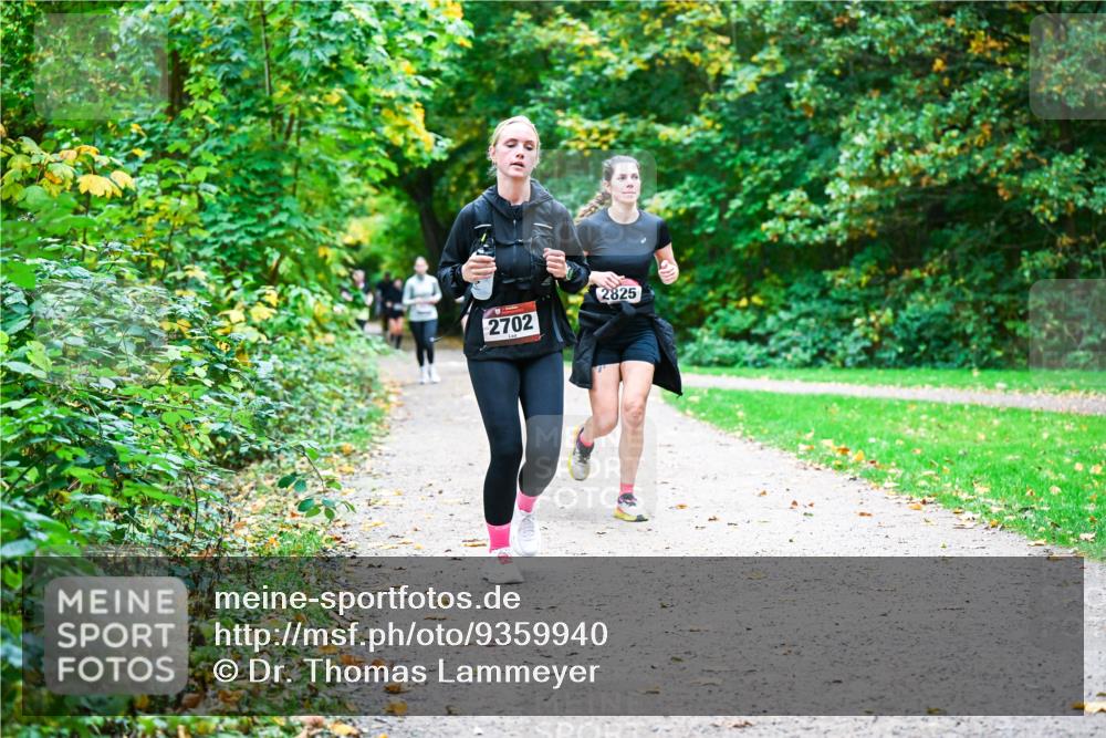 12.10.2025 - Bramfelder Halbmarathon 2025 Dr. Thomas Lammeyer http://msf.ph/oto/9359940 12.10.2025 11:10:00 Laufen 2702, 2825 meine-sportfotos.de