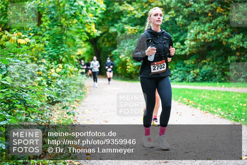 12.10.2025 - Bramfelder Halbmarathon 2025 Dr. Thomas Lammeyer http://msf.ph/oto/9359946 12.10.2025 11:10:01 Laufen 2702 meine-sportfotos.de
