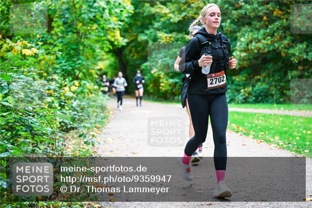 12.10.2025 - Bramfelder Halbmarathon 2025 Dr. Thomas Lammeyer http://msf.ph/oto/9359947 12.10.2025 11:10:01 Laufen 2702 meine-sportfotos.de