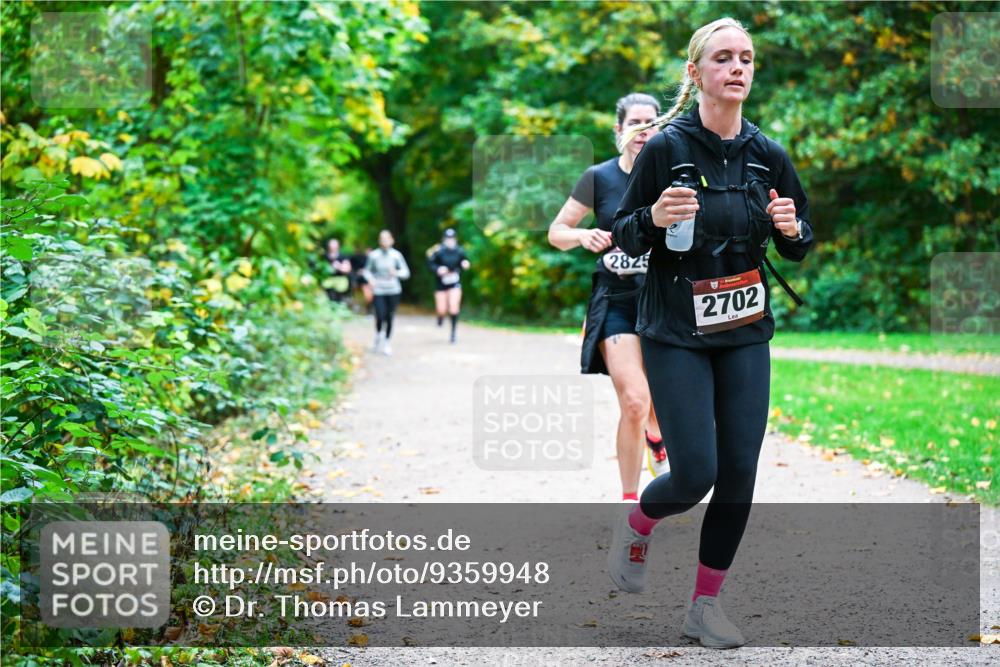 12.10.2025 - Bramfelder Halbmarathon 2025 Dr. Thomas Lammeyer http://msf.ph/oto/9359948 12.10.2025 11:10:01 Laufen 2825, 2702 meine-sportfotos.de