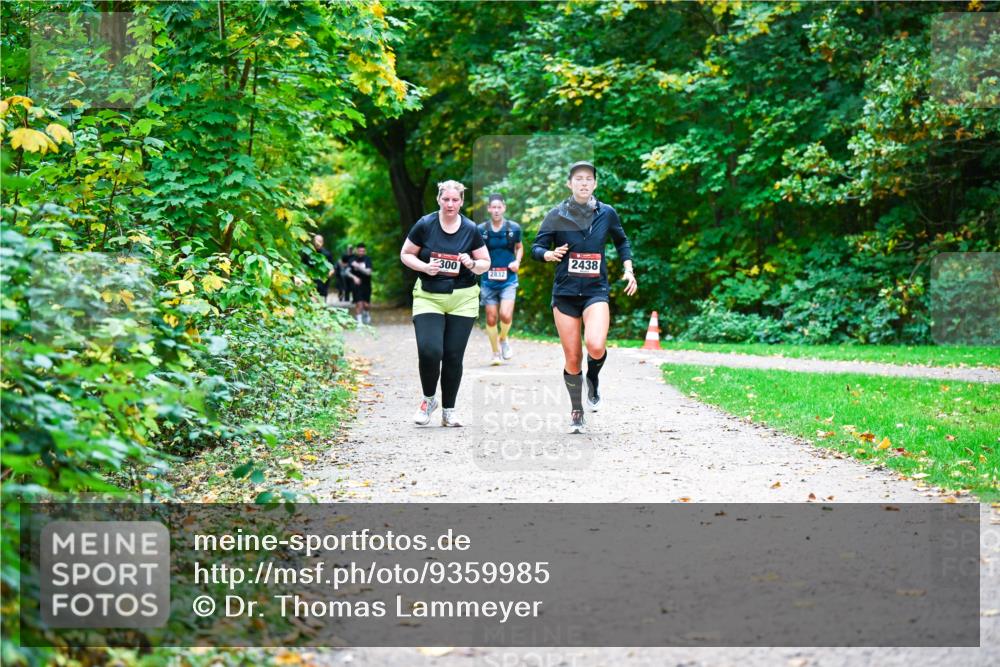 12.10.2025 - Bramfelder Halbmarathon 2025 Dr. Thomas Lammeyer http://msf.ph/oto/9359985 12.10.2025 11:10:11 Laufen 300, 2832, 2438 meine-sportfotos.de