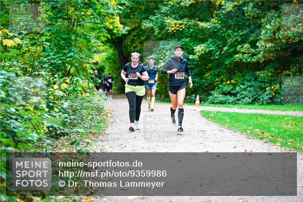 12.10.2025 - Bramfelder Halbmarathon 2025 Dr. Thomas Lammeyer http://msf.ph/oto/9359986 12.10.2025 11:10:11 Laufen 2300, 2832, 2438 meine-sportfotos.de