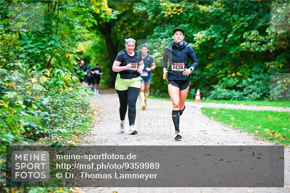 12.10.2025 - Bramfelder Halbmarathon 2025 Dr. Thomas Lammeyer http://msf.ph/oto/9359989 12.10.2025 11:10:11 Laufen 300, 2438 meine-sportfotos.de