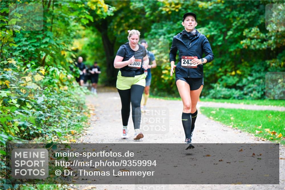 12.10.2025 - Bramfelder Halbmarathon 2025 Dr. Thomas Lammeyer http://msf.ph/oto/9359994 12.10.2025 11:10:12 Laufen 300, 243 meine-sportfotos.de