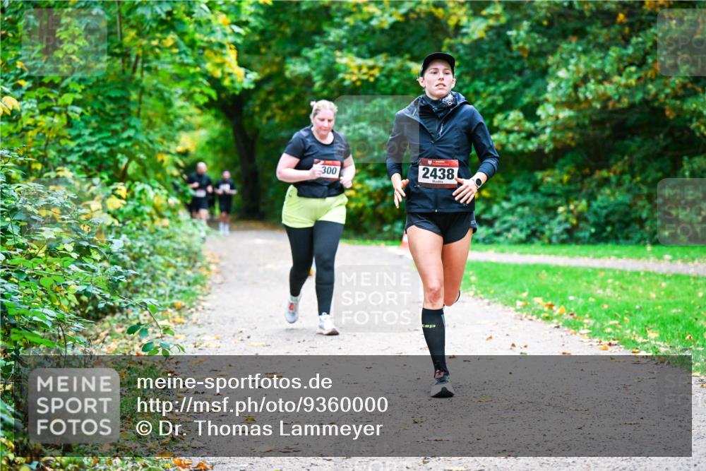 12.10.2025 - Bramfelder Halbmarathon 2025 Dr. Thomas Lammeyer http://msf.ph/oto/9360000 12.10.2025 11:10:13 Laufen 300, 2438 meine-sportfotos.de