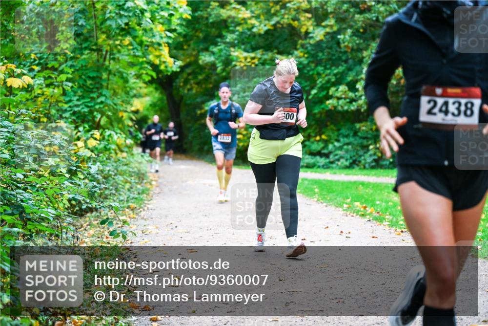 12.10.2025 - Bramfelder Halbmarathon 2025 Dr. Thomas Lammeyer http://msf.ph/oto/9360007 12.10.2025 11:10:14 Laufen 2438, 300 meine-sportfotos.de