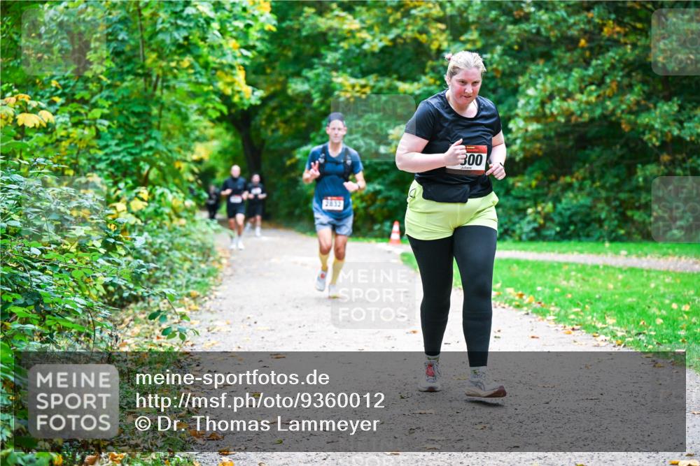 12.10.2025 - Bramfelder Halbmarathon 2025 Dr. Thomas Lammeyer http://msf.ph/oto/9360012 12.10.2025 11:10:15 Laufen 2832, 300 meine-sportfotos.de