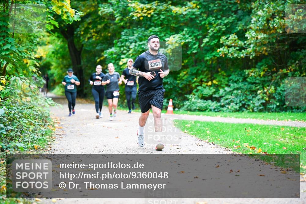 12.10.2025 - Bramfelder Halbmarathon 2025 Dr. Thomas Lammeyer http://msf.ph/oto/9360048 12.10.2025 11:10:25 Laufen 2367 meine-sportfotos.de