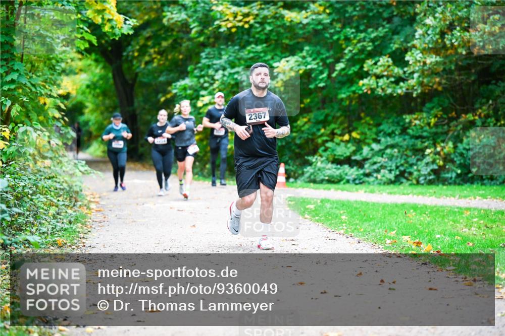 12.10.2025 - Bramfelder Halbmarathon 2025 Dr. Thomas Lammeyer http://msf.ph/oto/9360049 12.10.2025 11:10:25 Laufen 69, 2367 meine-sportfotos.de