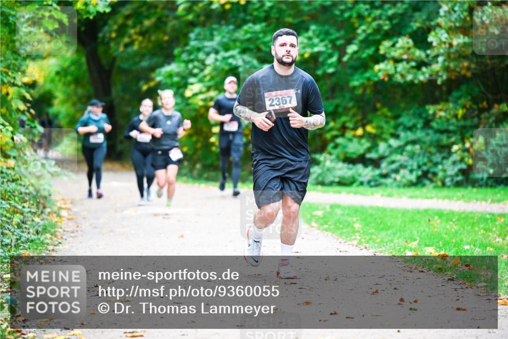 12.10.2025 - Bramfelder Halbmarathon 2025 Dr. Thomas Lammeyer http://msf.ph/oto/9360055 12.10.2025 11:10:26 Laufen 2367 meine-sportfotos.de