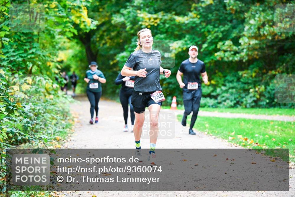 12.10.2025 - Bramfelder Halbmarathon 2025 Dr. Thomas Lammeyer http://msf.ph/oto/9360074 12.10.2025 11:10:30 Laufen 2589 meine-sportfotos.de