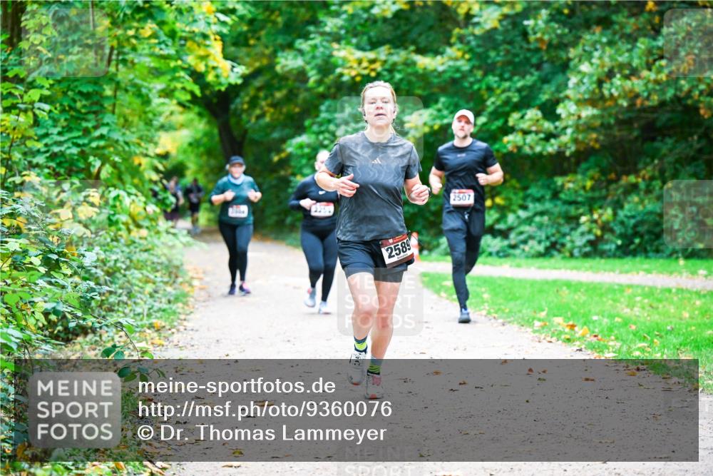12.10.2025 - Bramfelder Halbmarathon 2025 Dr. Thomas Lammeyer http://msf.ph/oto/9360076 12.10.2025 11:10:30 Laufen 2589, 2507 meine-sportfotos.de