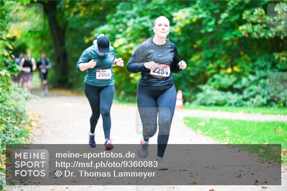 12.10.2025 - Bramfelder Halbmarathon 2025 Dr. Thomas Lammeyer http://msf.ph/oto/9360083 12.10.2025 11:10:32 Laufen 2868, 2254 meine-sportfotos.de