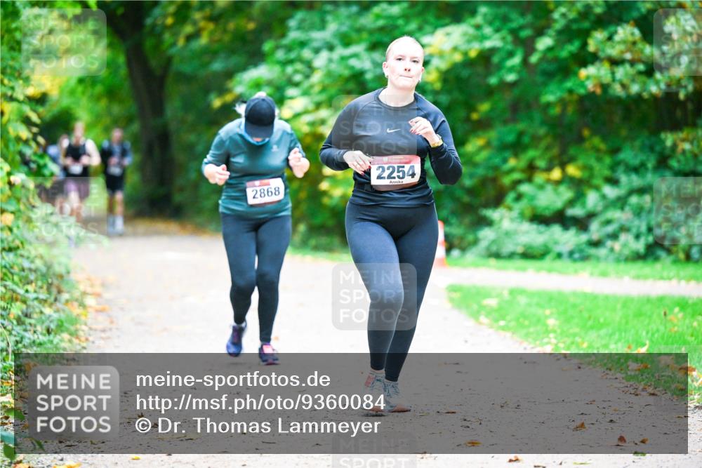 12.10.2025 - Bramfelder Halbmarathon 2025 Dr. Thomas Lammeyer http://msf.ph/oto/9360084 12.10.2025 11:10:33 Laufen 2868, 2254 meine-sportfotos.de