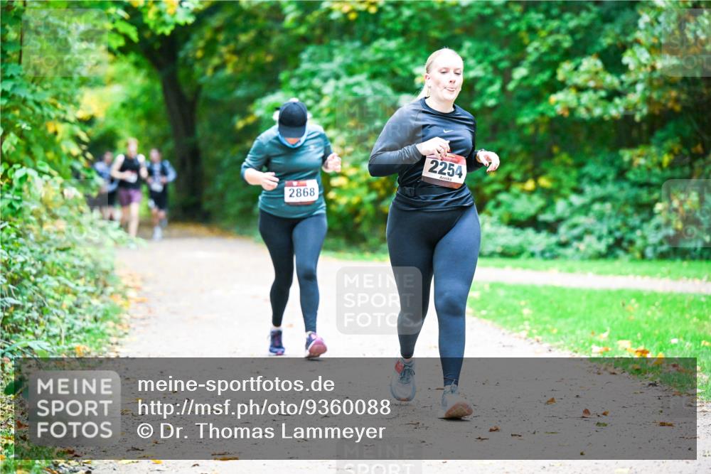 12.10.2025 - Bramfelder Halbmarathon 2025 Dr. Thomas Lammeyer http://msf.ph/oto/9360088 12.10.2025 11:10:33 Laufen 2868, 2254 meine-sportfotos.de