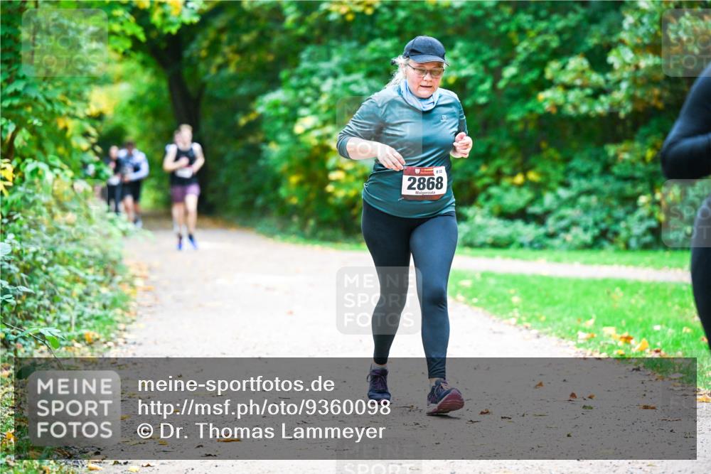 12.10.2025 - Bramfelder Halbmarathon 2025 Dr. Thomas Lammeyer http://msf.ph/oto/9360098 12.10.2025 11:10:35 Laufen 2868 meine-sportfotos.de