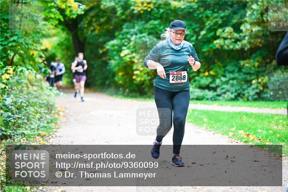 12.10.2025 - Bramfelder Halbmarathon 2025 Dr. Thomas Lammeyer http://msf.ph/oto/9360099 12.10.2025 11:10:35 Laufen 832, 2868 meine-sportfotos.de