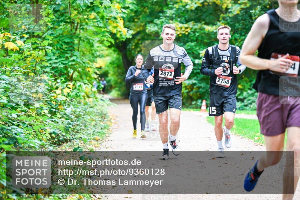 12.10.2025 - Bramfelder Halbmarathon 2025 Dr. Thomas Lammeyer http://msf.ph/oto/9360128 12.10.2025 11:10:45 Laufen 4, 2511, 2872, 2758, 15 meine-sportfotos.de