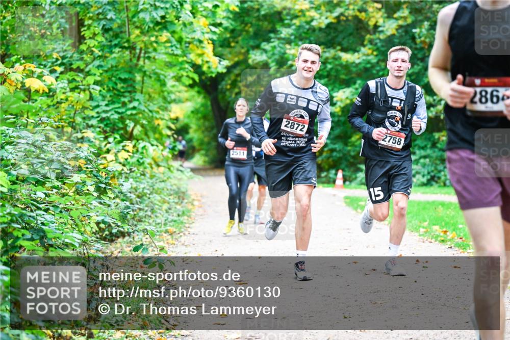 12.10.2025 - Bramfelder Halbmarathon 2025 Dr. Thomas Lammeyer http://msf.ph/oto/9360130 12.10.2025 11:10:45 Laufen 2511, 2872, 2758, 15, 286 meine-sportfotos.de