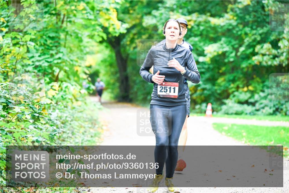 12.10.2025 - Bramfelder Halbmarathon 2025 Dr. Thomas Lammeyer http://msf.ph/oto/9360136 12.10.2025 11:10:47 Laufen 2511 meine-sportfotos.de