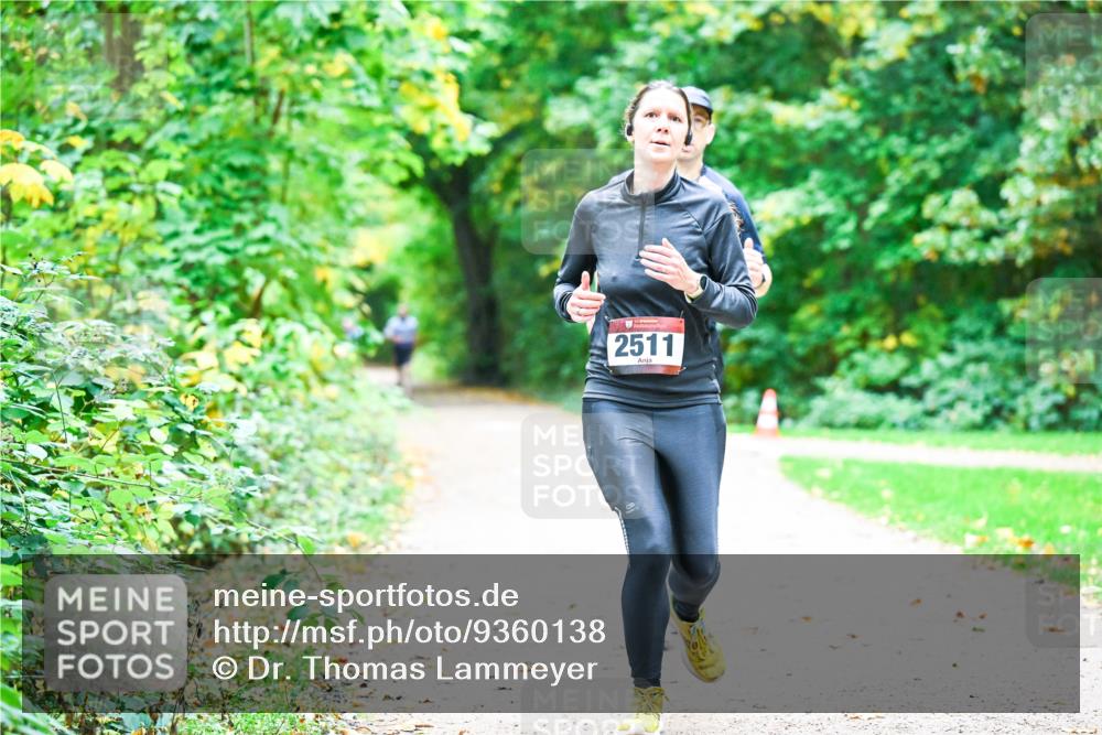 12.10.2025 - Bramfelder Halbmarathon 2025 Dr. Thomas Lammeyer http://msf.ph/oto/9360138 12.10.2025 11:10:48 Laufen 2511 meine-sportfotos.de