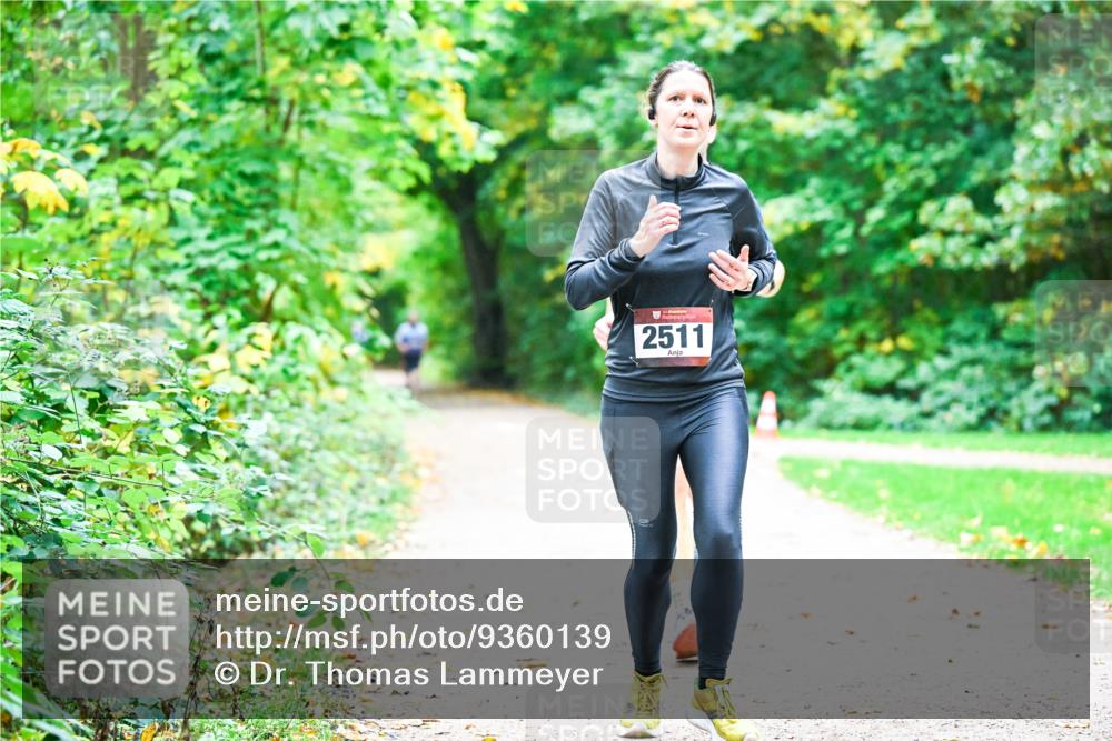 12.10.2025 - Bramfelder Halbmarathon 2025 Dr. Thomas Lammeyer http://msf.ph/oto/9360139 12.10.2025 11:10:48 Laufen 2511 meine-sportfotos.de