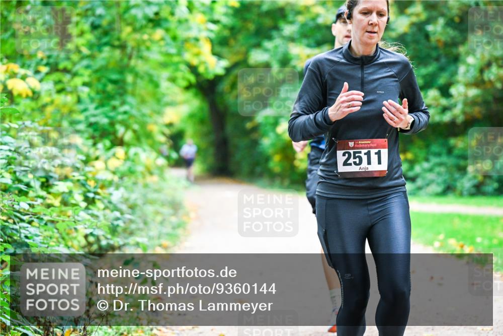 12.10.2025 - Bramfelder Halbmarathon 2025 Dr. Thomas Lammeyer http://msf.ph/oto/9360144 12.10.2025 11:10:48 Laufen 34, 2511 meine-sportfotos.de