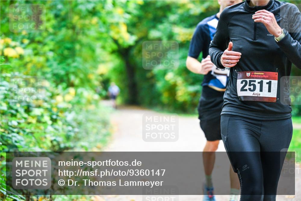 12.10.2025 - Bramfelder Halbmarathon 2025 Dr. Thomas Lammeyer http://msf.ph/oto/9360147 12.10.2025 11:10:49 Laufen 34, 2511 meine-sportfotos.de
