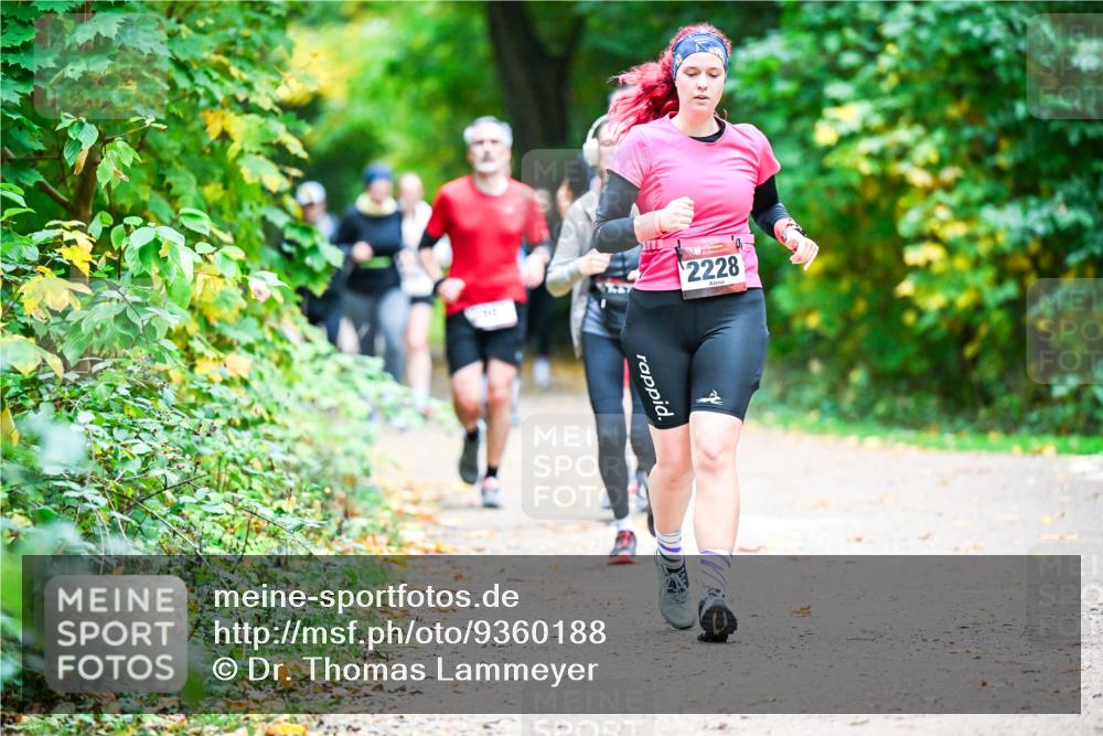 12.10.2025 - Bramfelder Halbmarathon 2025 Dr. Thomas Lammeyer http://msf.ph/oto/9360188 12.10.2025 11:11:09 Laufen 2228 meine-sportfotos.de