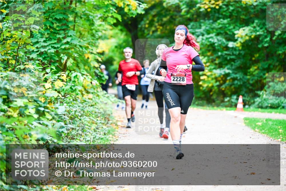 12.10.2025 - Bramfelder Halbmarathon 2025 Dr. Thomas Lammeyer http://msf.ph/oto/9360200 12.10.2025 11:11:11 Laufen 2228 meine-sportfotos.de