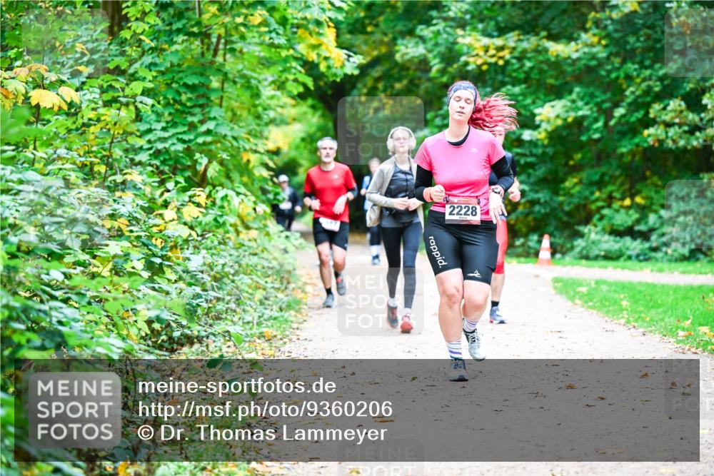 12.10.2025 - Bramfelder Halbmarathon 2025 Dr. Thomas Lammeyer http://msf.ph/oto/9360206 12.10.2025 11:11:12 Laufen 2228 meine-sportfotos.de