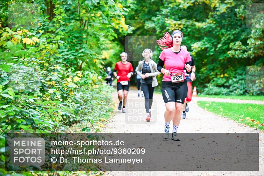 12.10.2025 - Bramfelder Halbmarathon 2025 Dr. Thomas Lammeyer http://msf.ph/oto/9360209 12.10.2025 11:11:12 Laufen 2228 meine-sportfotos.de