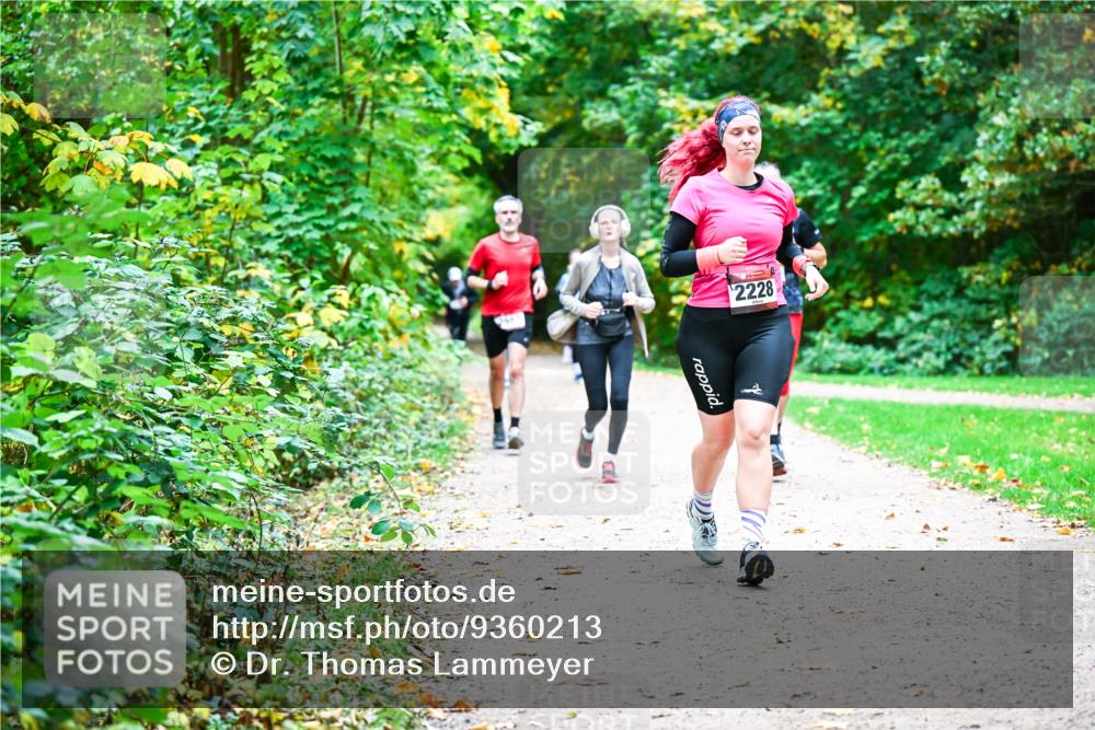 12.10.2025 - Bramfelder Halbmarathon 2025 Dr. Thomas Lammeyer http://msf.ph/oto/9360213 12.10.2025 11:11:13 Laufen 2228 meine-sportfotos.de