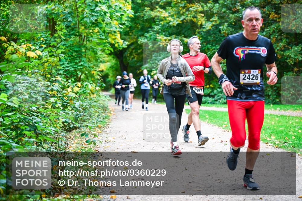 12.10.2025 - Bramfelder Halbmarathon 2025 Dr. Thomas Lammeyer http://msf.ph/oto/9360229 12.10.2025 11:11:15 Laufen 2987, 2426 meine-sportfotos.de