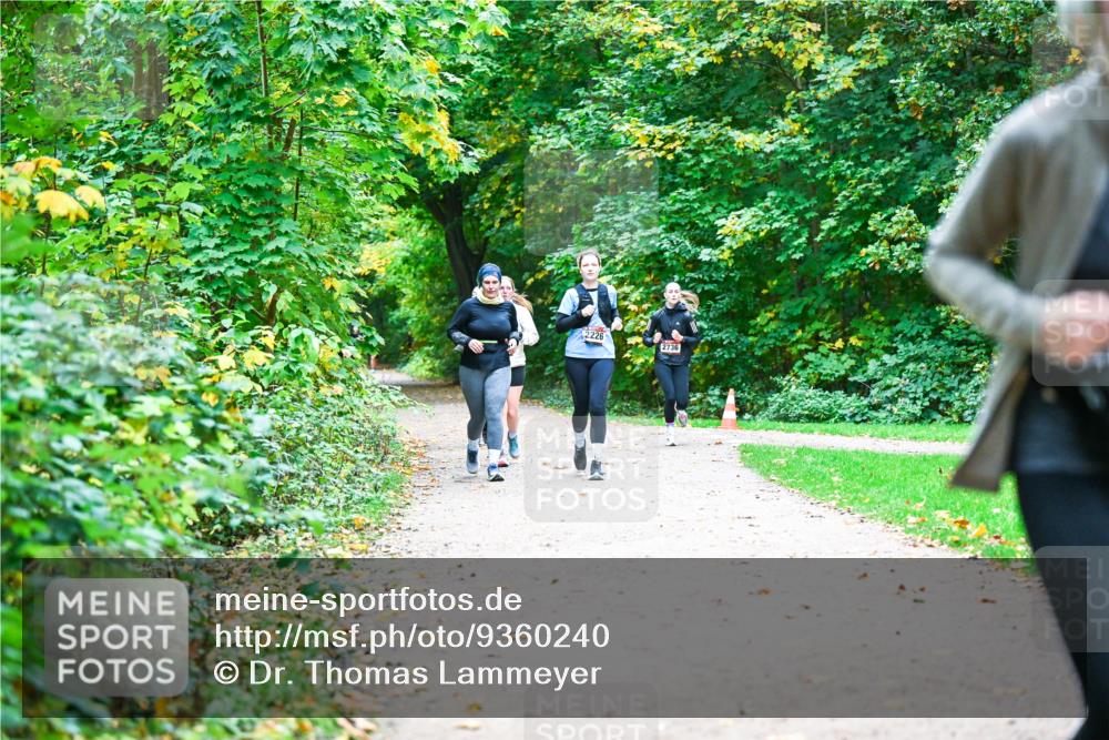12.10.2025 - Bramfelder Halbmarathon 2025 Dr. Thomas Lammeyer http://msf.ph/oto/9360240 12.10.2025 11:11:18 Laufen 2226, 2736 meine-sportfotos.de