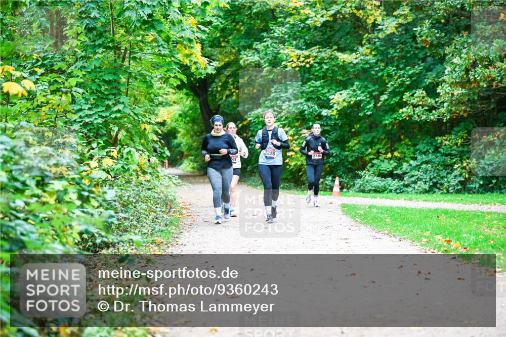 12.10.2025 - Bramfelder Halbmarathon 2025 Dr. Thomas Lammeyer http://msf.ph/oto/9360243 12.10.2025 11:11:18 Laufen 81, 2226, 2736 meine-sportfotos.de