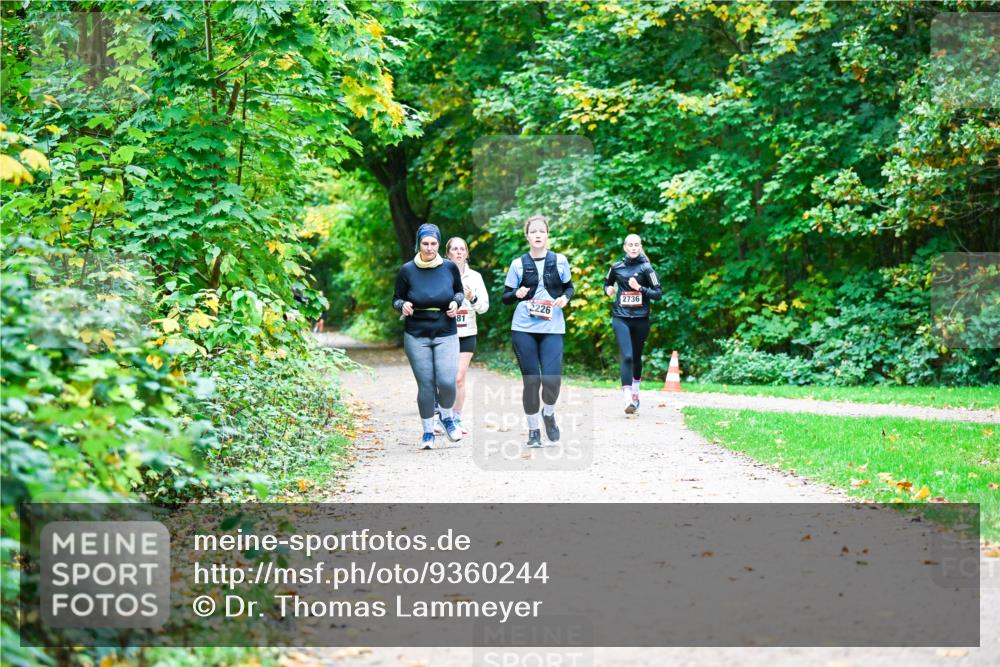 12.10.2025 - Bramfelder Halbmarathon 2025 Dr. Thomas Lammeyer http://msf.ph/oto/9360244 12.10.2025 11:11:18 Laufen 81, 2226, 2736 meine-sportfotos.de