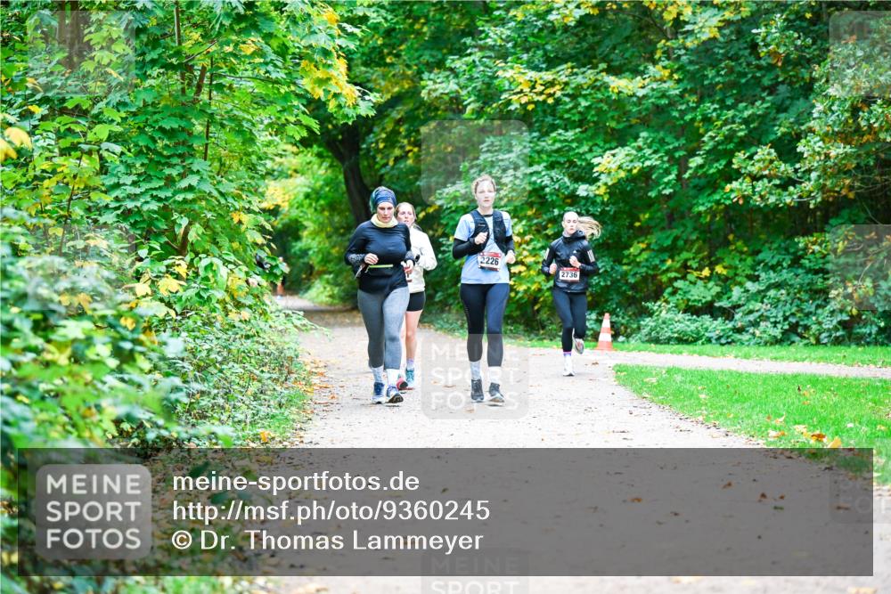 12.10.2025 - Bramfelder Halbmarathon 2025 Dr. Thomas Lammeyer http://msf.ph/oto/9360245 12.10.2025 11:11:18 Laufen 2226, 2736 meine-sportfotos.de