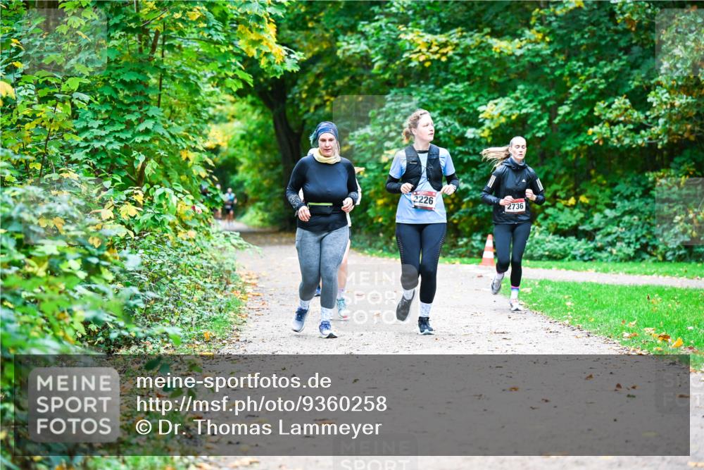 12.10.2025 - Bramfelder Halbmarathon 2025 Dr. Thomas Lammeyer http://msf.ph/oto/9360258 12.10.2025 11:11:20 Laufen 2226, 2736 meine-sportfotos.de