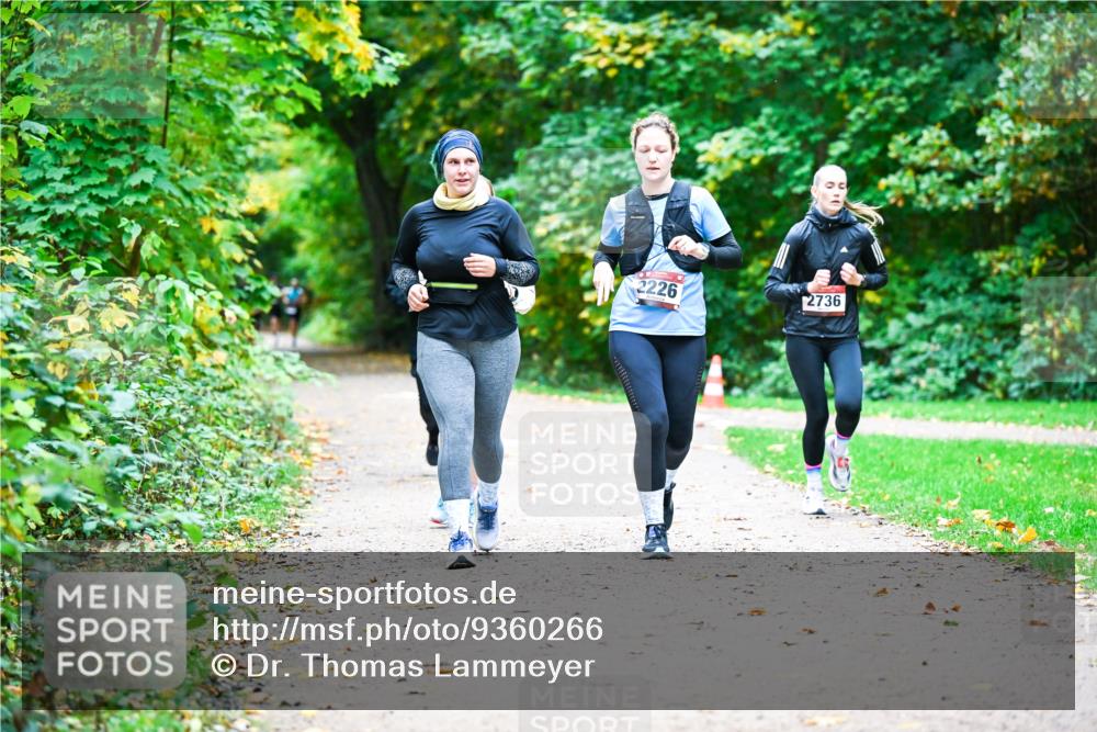 12.10.2025 - Bramfelder Halbmarathon 2025 Dr. Thomas Lammeyer http://msf.ph/oto/9360266 12.10.2025 11:11:21 Laufen 2226, 2736 meine-sportfotos.de
