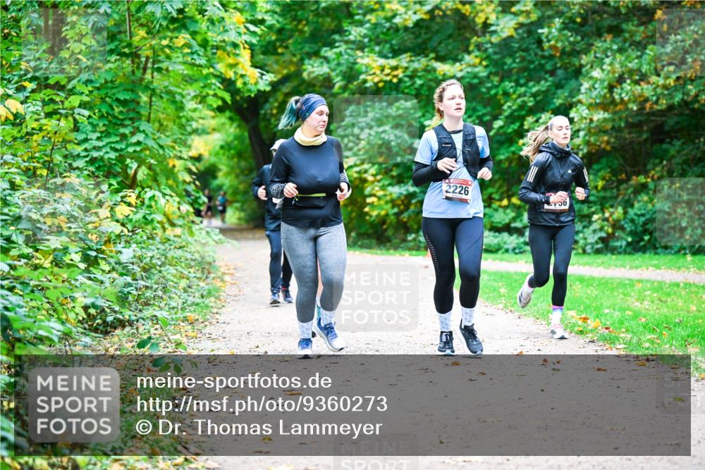 12.10.2025 - Bramfelder Halbmarathon 2025 Dr. Thomas Lammeyer http://msf.ph/oto/9360273 12.10.2025 11:11:22 Laufen 2226 meine-sportfotos.de