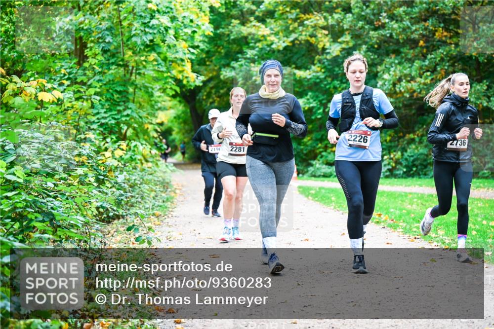 12.10.2025 - Bramfelder Halbmarathon 2025 Dr. Thomas Lammeyer http://msf.ph/oto/9360283 12.10.2025 11:11:23 Laufen 2196, 2281, 2226, 2736 meine-sportfotos.de
