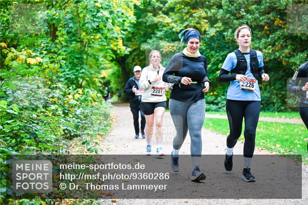 12.10.2025 - Bramfelder Halbmarathon 2025 Dr. Thomas Lammeyer http://msf.ph/oto/9360286 12.10.2025 11:11:24 Laufen 2196, 2281, 2226 meine-sportfotos.de