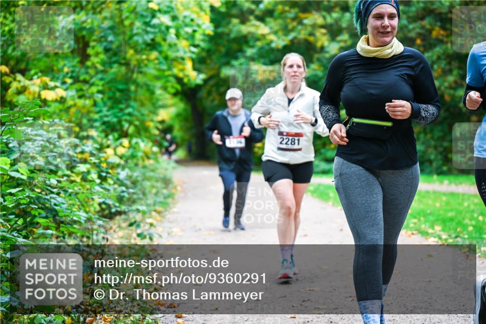 12.10.2025 - Bramfelder Halbmarathon 2025 Dr. Thomas Lammeyer http://msf.ph/oto/9360291 12.10.2025 11:11:25 Laufen 2281 meine-sportfotos.de