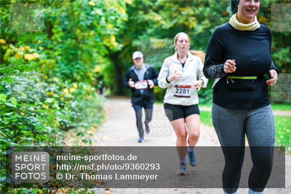 12.10.2025 - Bramfelder Halbmarathon 2025 Dr. Thomas Lammeyer http://msf.ph/oto/9360293 12.10.2025 11:11:25 Laufen 2281 meine-sportfotos.de