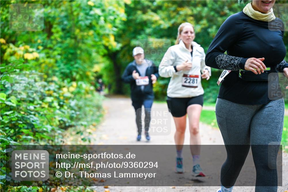 12.10.2025 - Bramfelder Halbmarathon 2025 Dr. Thomas Lammeyer http://msf.ph/oto/9360294 12.10.2025 11:11:25 Laufen 2281 meine-sportfotos.de