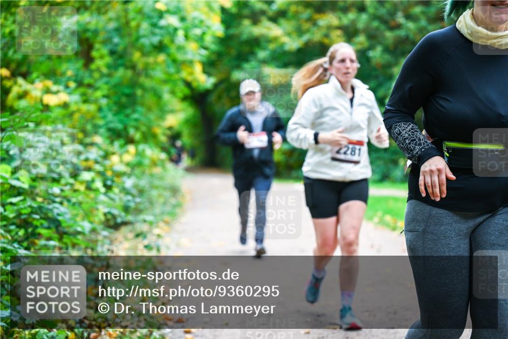 12.10.2025 - Bramfelder Halbmarathon 2025 Dr. Thomas Lammeyer http://msf.ph/oto/9360295 12.10.2025 11:11:25 Laufen 2281 meine-sportfotos.de