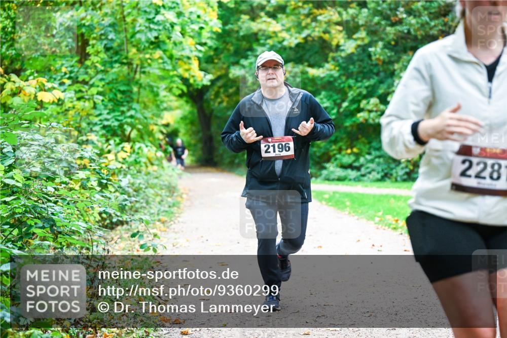 12.10.2025 - Bramfelder Halbmarathon 2025 Dr. Thomas Lammeyer http://msf.ph/oto/9360299 12.10.2025 11:11:27 Laufen 2196, 2281 meine-sportfotos.de