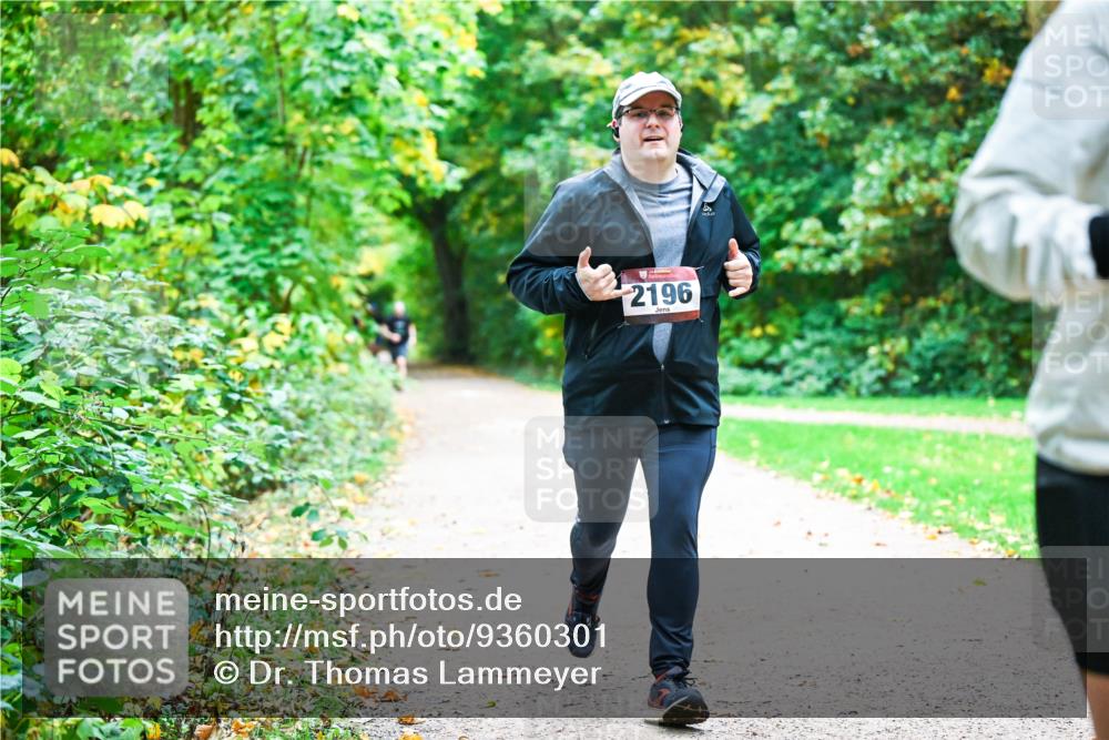 12.10.2025 - Bramfelder Halbmarathon 2025 Dr. Thomas Lammeyer http://msf.ph/oto/9360301 12.10.2025 11:11:27 Laufen 2196 meine-sportfotos.de