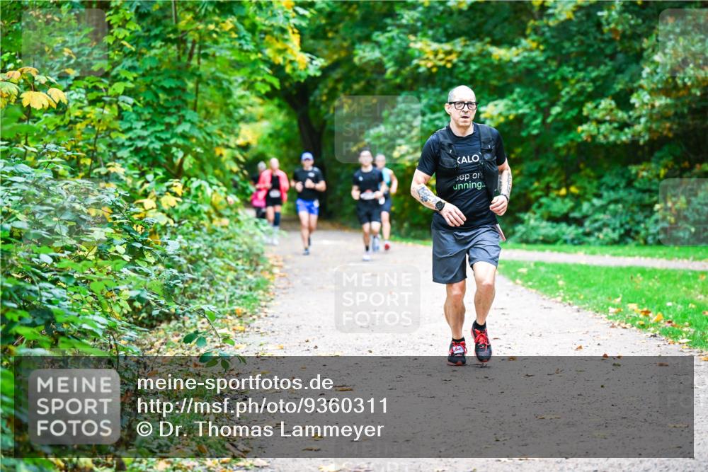 12.10.2025 - Bramfelder Halbmarathon 2025 Dr. Thomas Lammeyer http://msf.ph/oto/9360311 12.10.2025 11:11:37 Laufen  meine-sportfotos.de